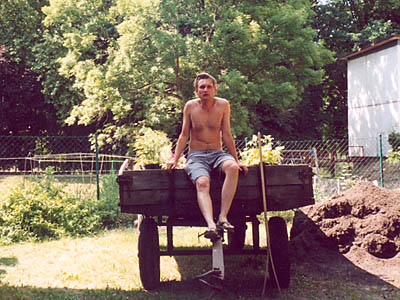Stefan Kreide auf seinem fahrenden Garten